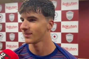 巴萨小将：我是名技术不错的边后卫 进攻相当好防守可能需要提升